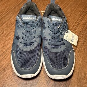 NEW! Athletech Men's Circuit Navy Athletic Sneakers
Size 9 Shoes
